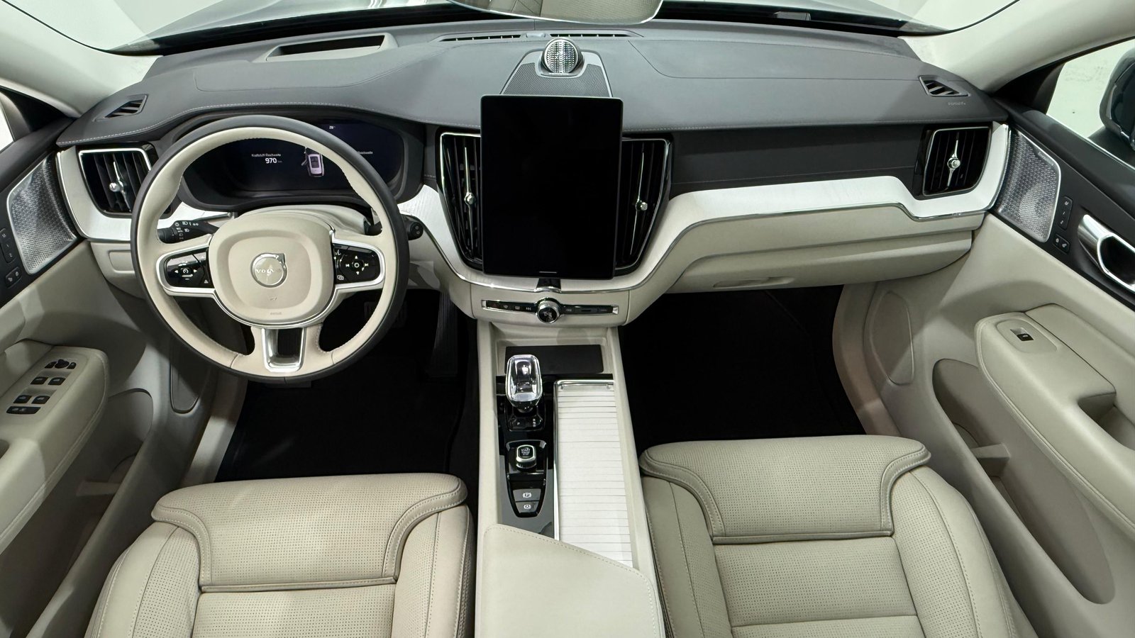 VOLVO XC60 2.0 T6 TE Ultra Bright eA, Hybride Integrale Benzina/Elettrica, Auto nuove, Automatico - 5