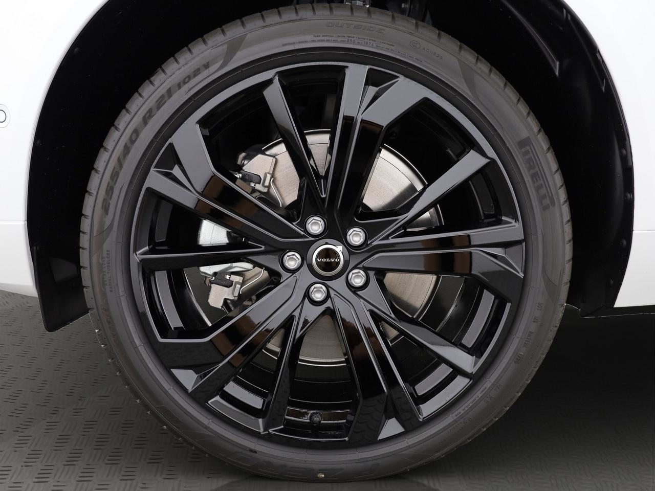 VOLVO XC60 2.0 T8 TE Black Edition eAWD, Plug-in-Hybrid Benzin/Elektro, Neuwagen, Automatik - 6