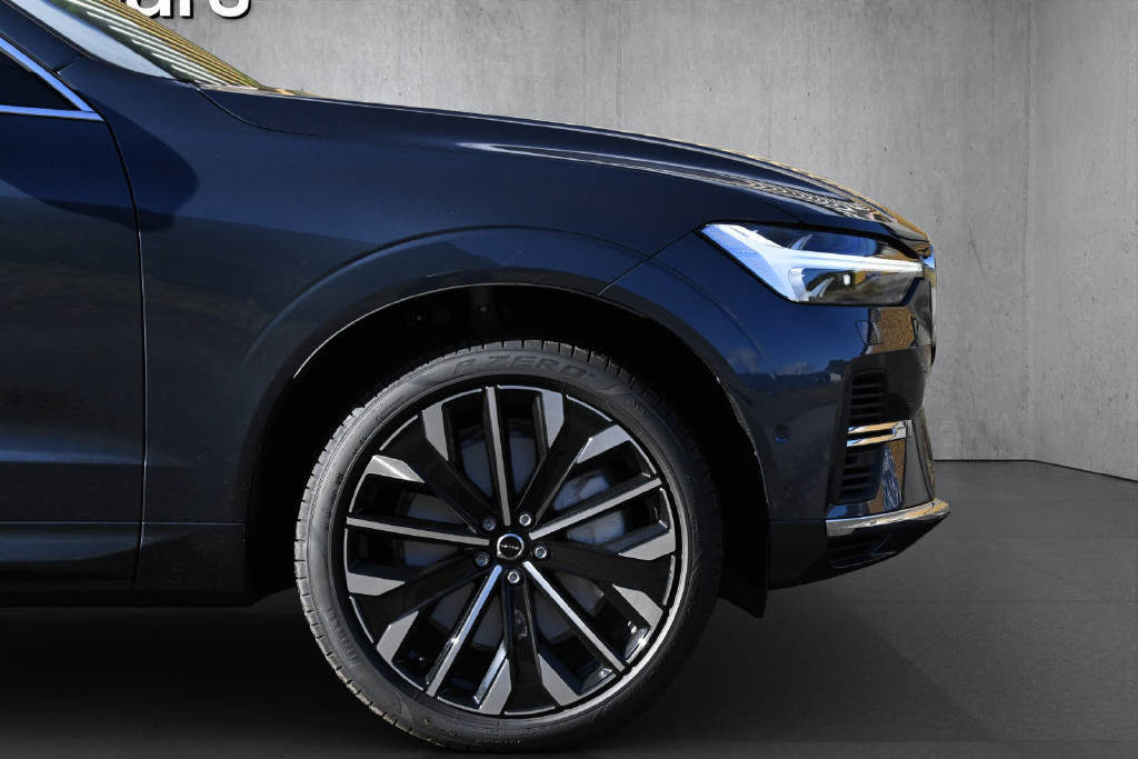 VOLVO XC60 2.0 T6 TE Ultra Dark eAWD, Hybride Rechargeable Essence/Électricité, Voiture nouvelle, Automatique - 7