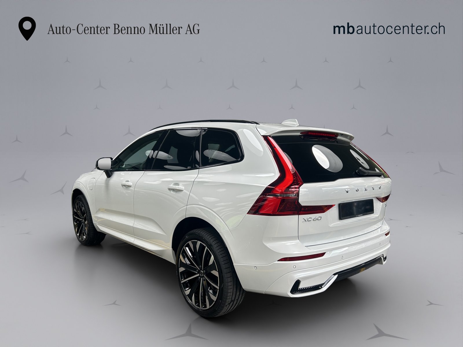 VOLVO XC60 2.0 T8 TE Ultra Dark eAWD, Hybride Rechargeable Essence/Électricité, Voiture nouvelle, Automatique - 3