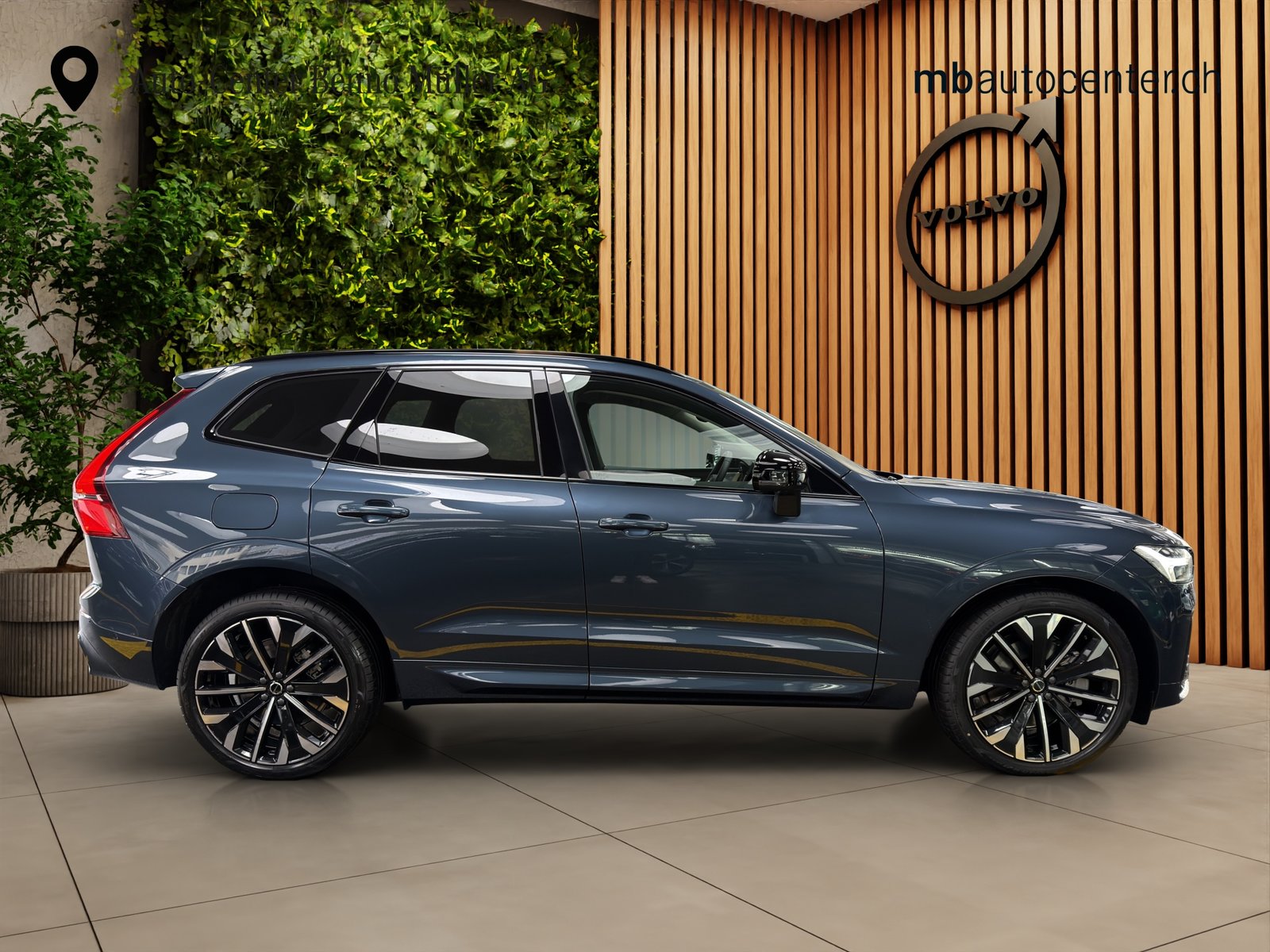 VOLVO XC60 2.0 T8 TE Ultra Dark eAWD, Plug-in-Hybrid Petrol/Electric, New car, Automatic - 6