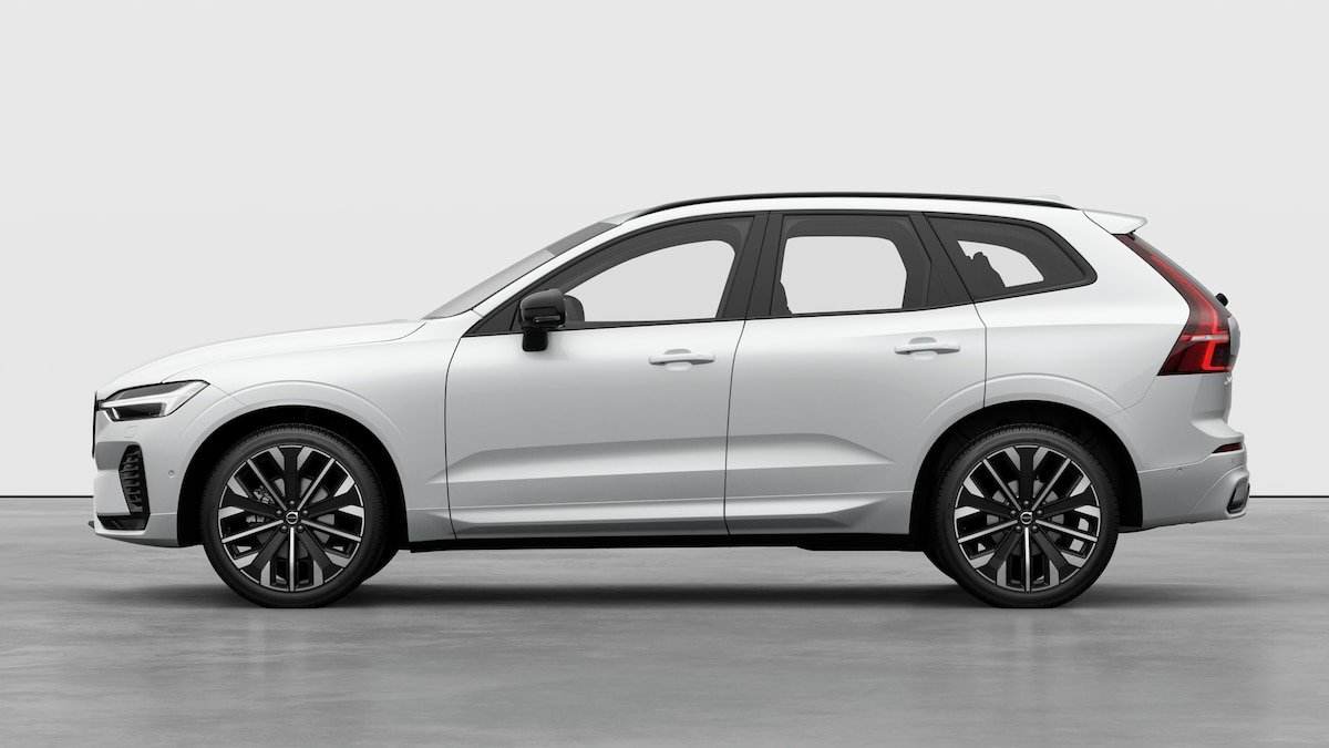 VOLVO XC60 2.0 B5 MH Ultra Dark AWD, Mild-Hybrid Petrol/Electric, New car, Automatic - 3