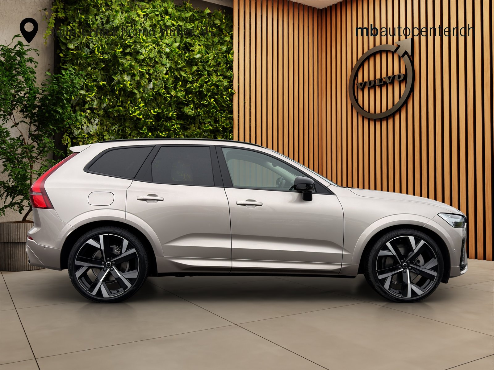 VOLVO XC60 2.0 T8 TE Ultra Dark eAWD, Plug-in-Hybrid Benzina/Elettrica, Auto nuove, Automatico - 6