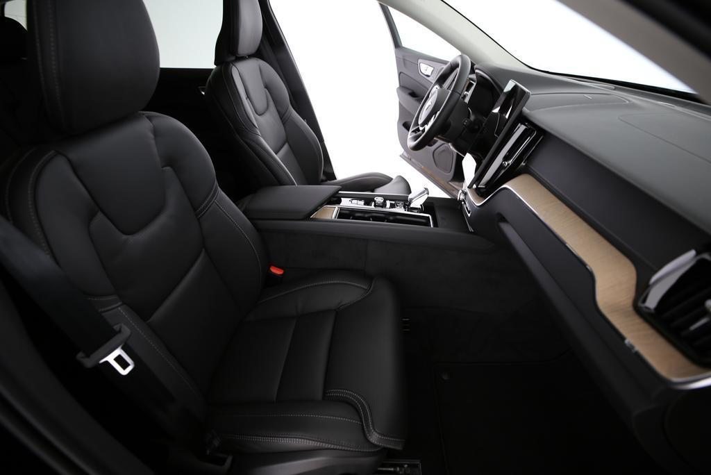 VOLVO XC60 2.0 T6 TE Black Edition eAWD, Plug-in-Hybrid Benzin/Elektro, Neuwagen, Automatik - 7