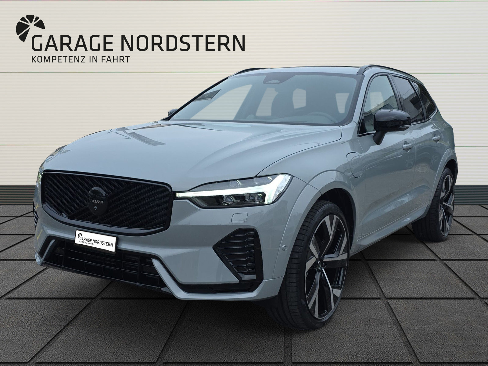 VOLVO XC60 2.0 T8 TE Black Edition eAWD