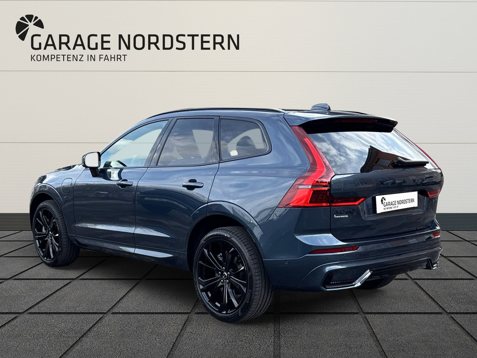 VOLVO XC60 2.0 T6 TE Black Edition eAWD, Plug-in-Hybrid Benzin/Elektro, Neuwagen, Automatik - 4
