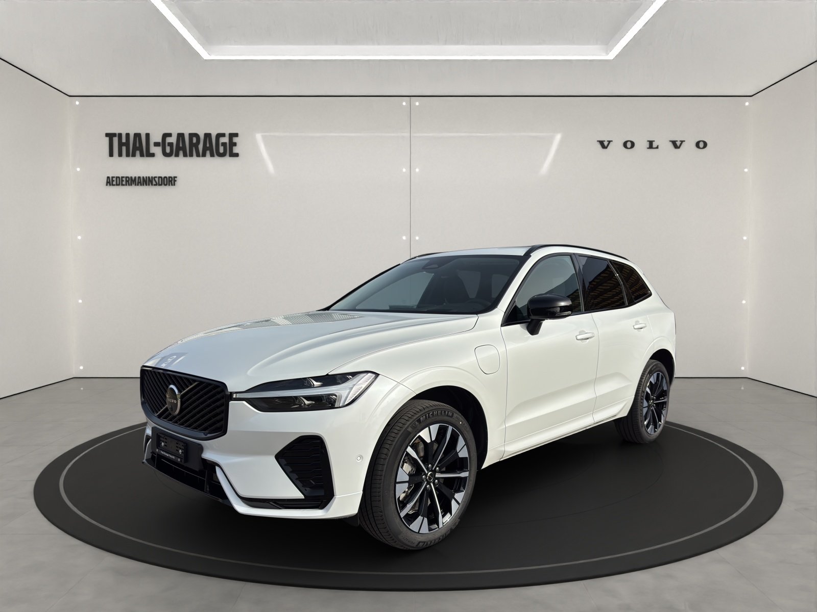 VOLVO XC60 2.0 T6 TE Plus Dark eAWD