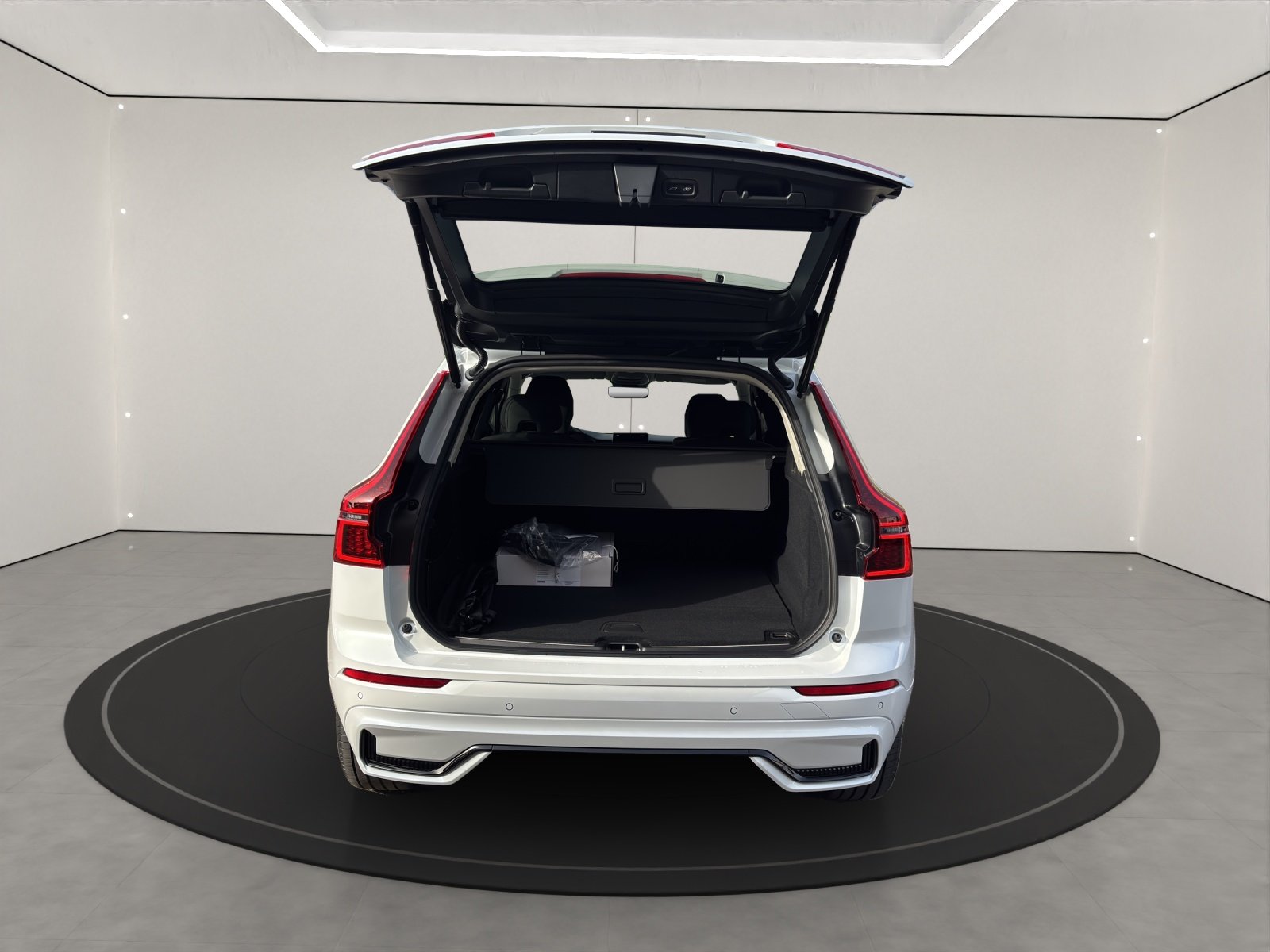 VOLVO XC60 2.0 T6 TE Plus Dark eAWD, Plug-in-Hybrid Benzin/Elektro, Neuwagen, Automatik - 2