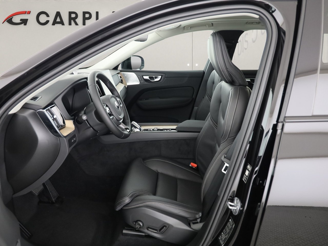 VOLVO XC60 2.0 T8 TE Ultra Dark eAWD, Plug-in-Hybrid Benzina/Elettrica, Auto nuove, Automatico - 6