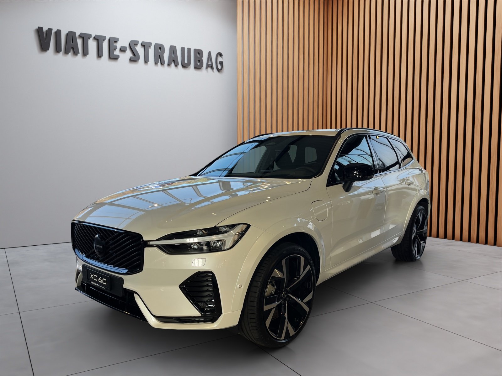VOLVO XC60 2.0 T8 TE Black Edition eAWD
