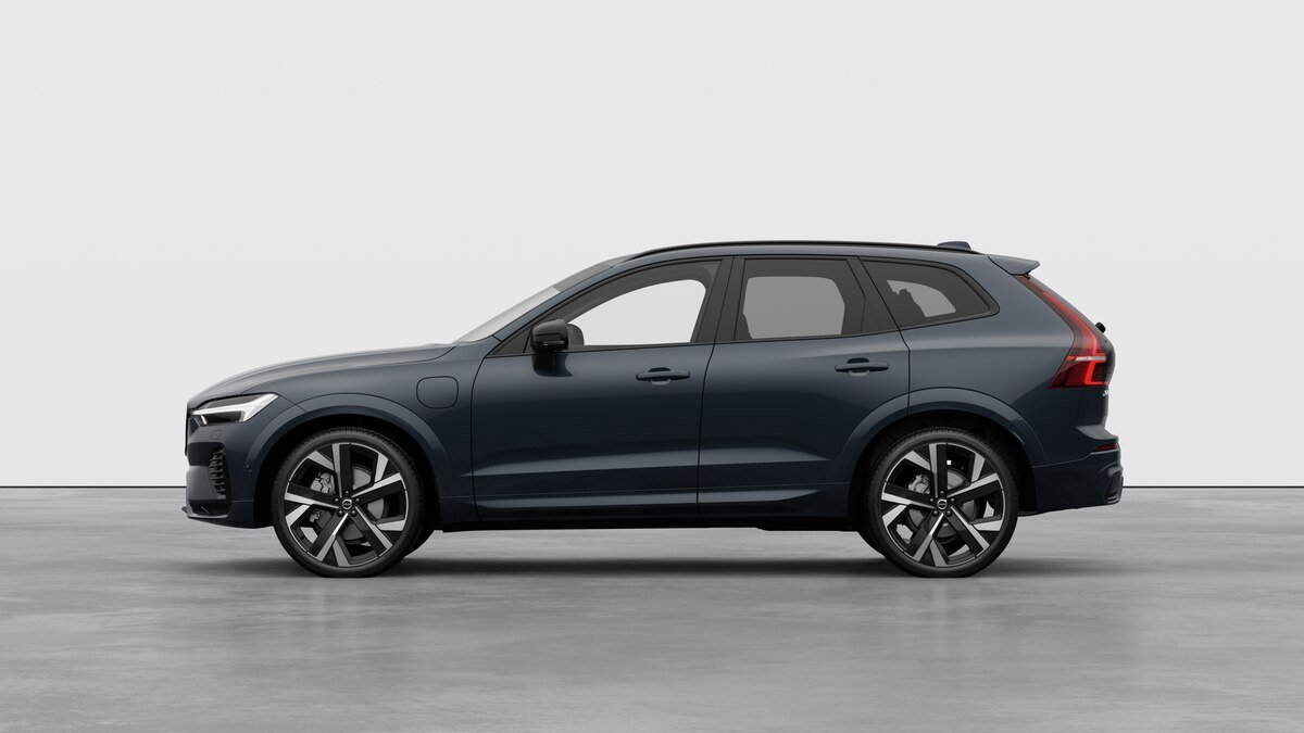 VOLVO XC60 2.0 T6 TE Ultra Dark eAWD, Hybride Rechargeable Essence/Électricité, Voiture nouvelle, Automatique - 3
