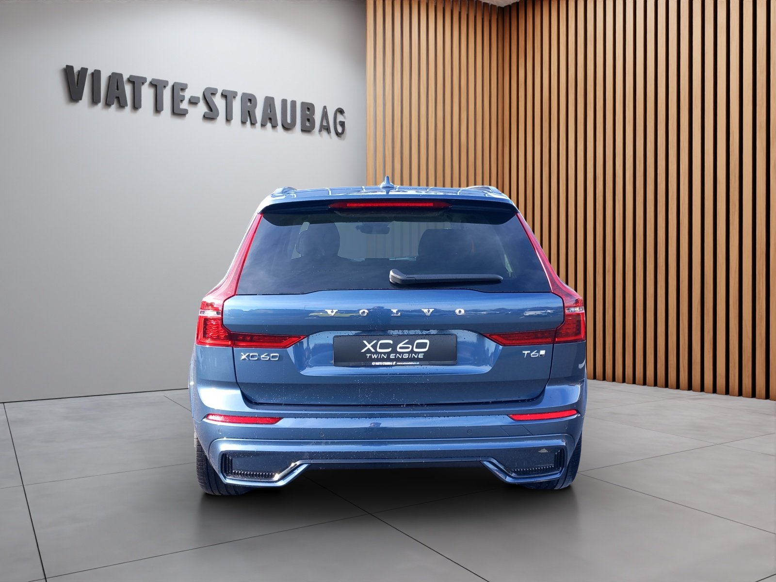 VOLVO XC60 2.0 T6 TE Ultra Dark eAWD, Hybride Rechargeable Essence/Électricité, Voiture nouvelle, Automatique - 4