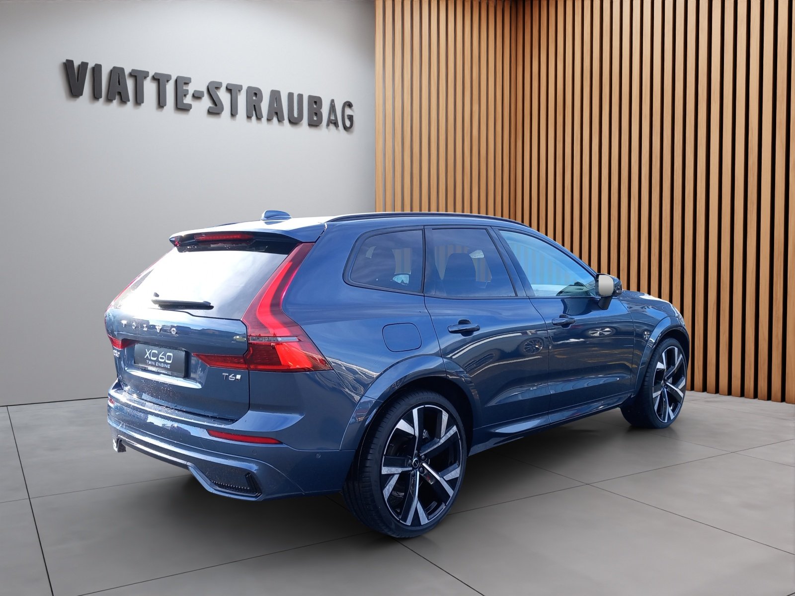 VOLVO XC60 2.0 T6 TE Ultra Dark eAWD, Hybride Rechargeable Essence/Électricité, Voiture nouvelle, Automatique - 5