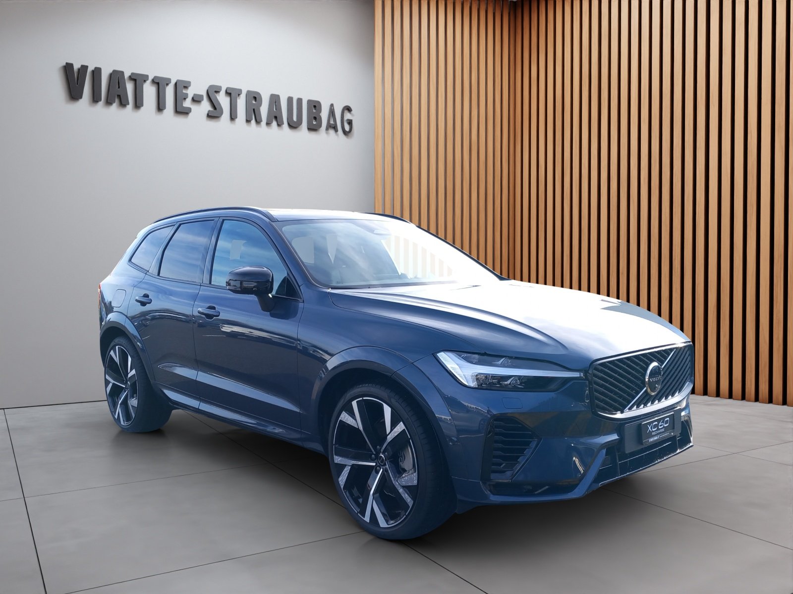 VOLVO XC60 2.0 T6 TE Ultra Dark eAWD, Hybride Rechargeable Essence/Électricité, Voiture nouvelle, Automatique - 7