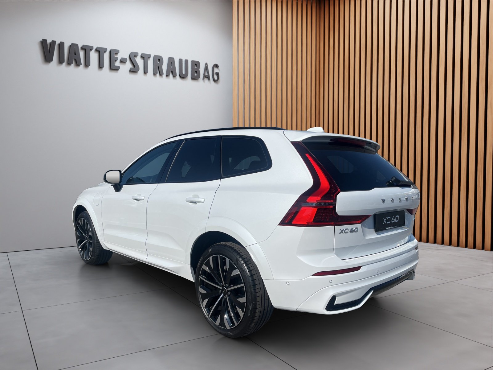 VOLVO XC60 2.0 T6 TE Ultra Dark eAWD, Hybride Rechargeable Essence/Électricité, Voiture nouvelle, Automatique - 3