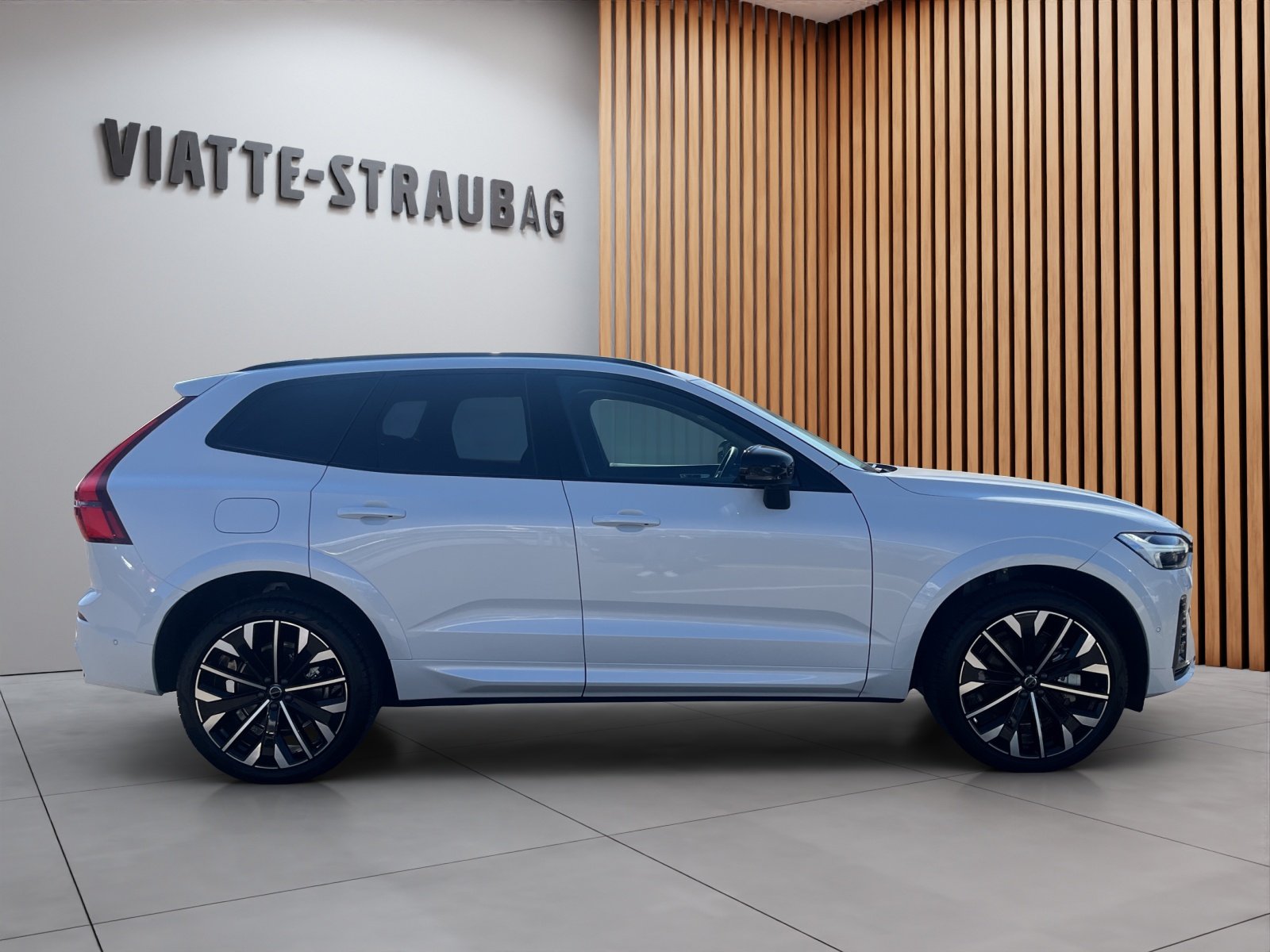 VOLVO XC60 2.0 T6 TE Ultra Dark eAWD, Hybride Rechargeable Essence/Électricité, Voiture nouvelle, Automatique - 6
