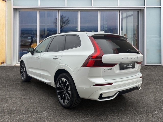 VOLVO XC60 2.0 T6 TE Ultra Dark eAWD, Hybride Rechargeable Essence/Électricité, Voiture nouvelle, Automatique - 3