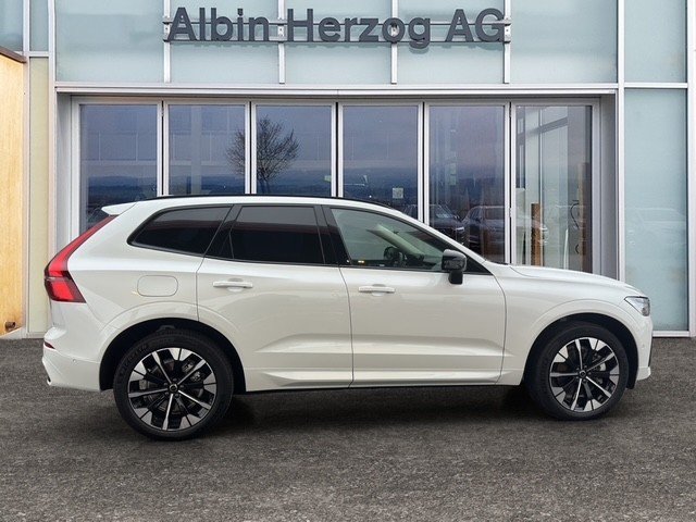 VOLVO XC60 2.0 T6 TE Ultra Dark eAWD, Hybride Rechargeable Essence/Électricité, Voiture nouvelle, Automatique - 5