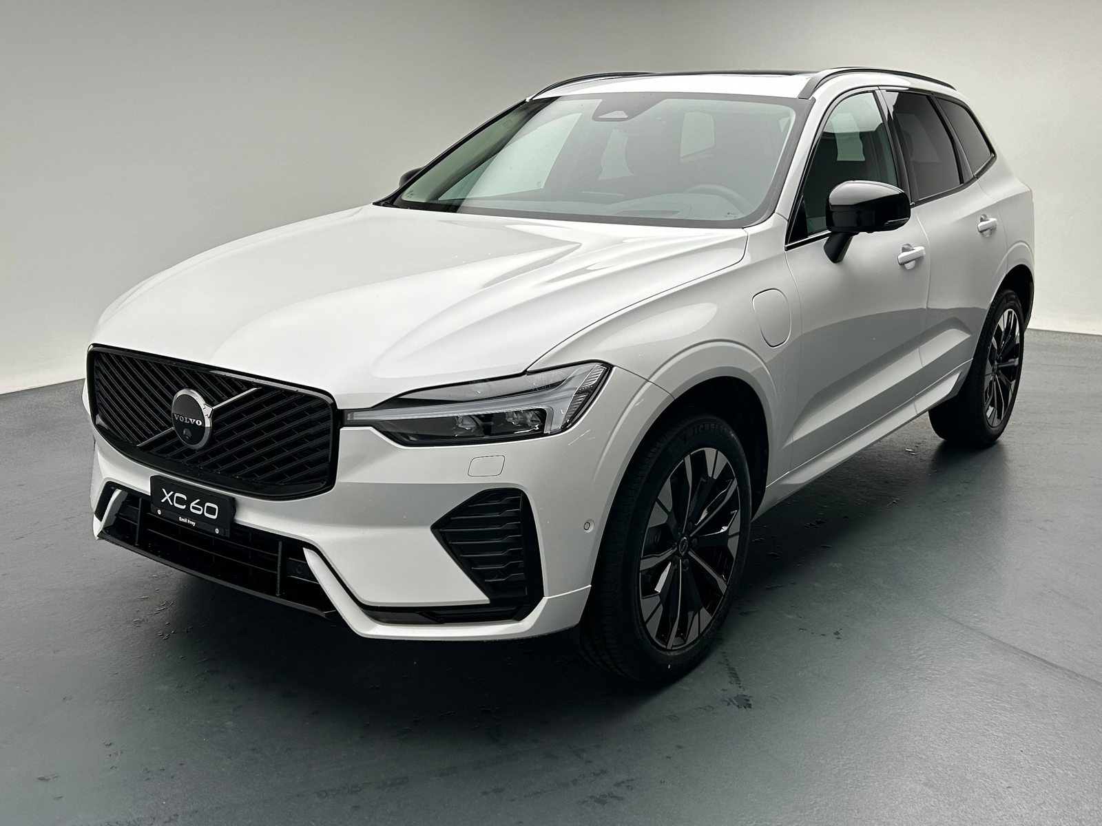 VOLVO XC60 2.0 T6 TE Ultra Dark eAWD