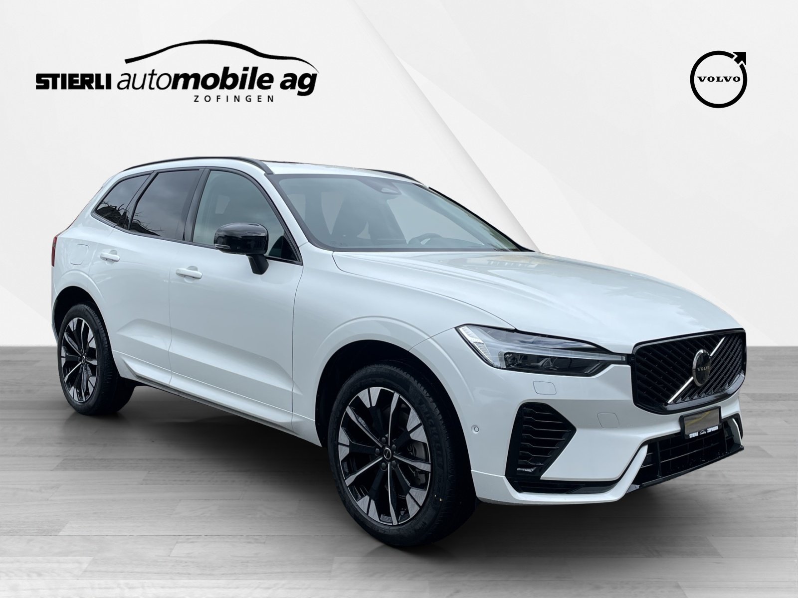 VOLVO XC60 2.0 T6 TE Ultra Dark eAWD, Plug-in-Hybrid Petrol/Electric, New car, Automatic - 3