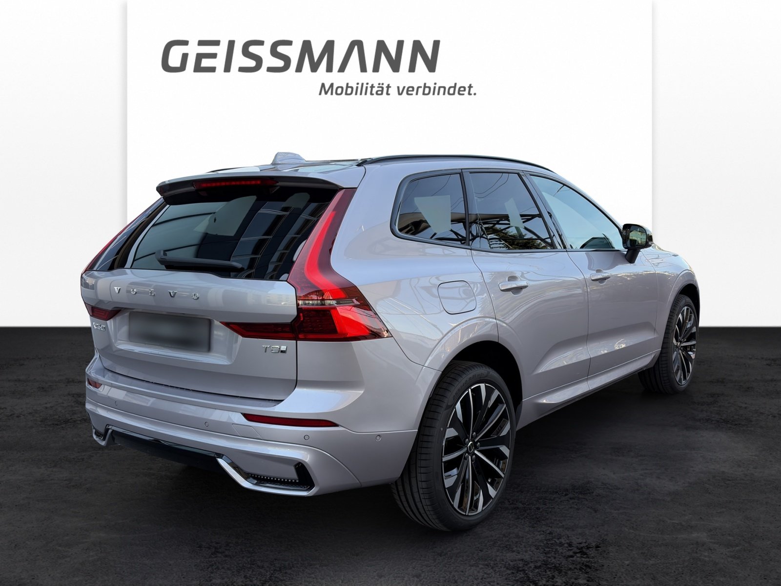 VOLVO XC60 2.0 T8 TE Ultra Dark eAWD, Hybride Rechargeable Essence/Électricité, Voiture nouvelle, Automatique - 6