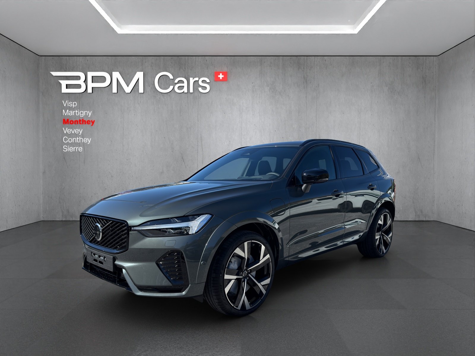 VOLVO XC60 T6 eAWD PluginHybrid Ultra Dark Geartronic
