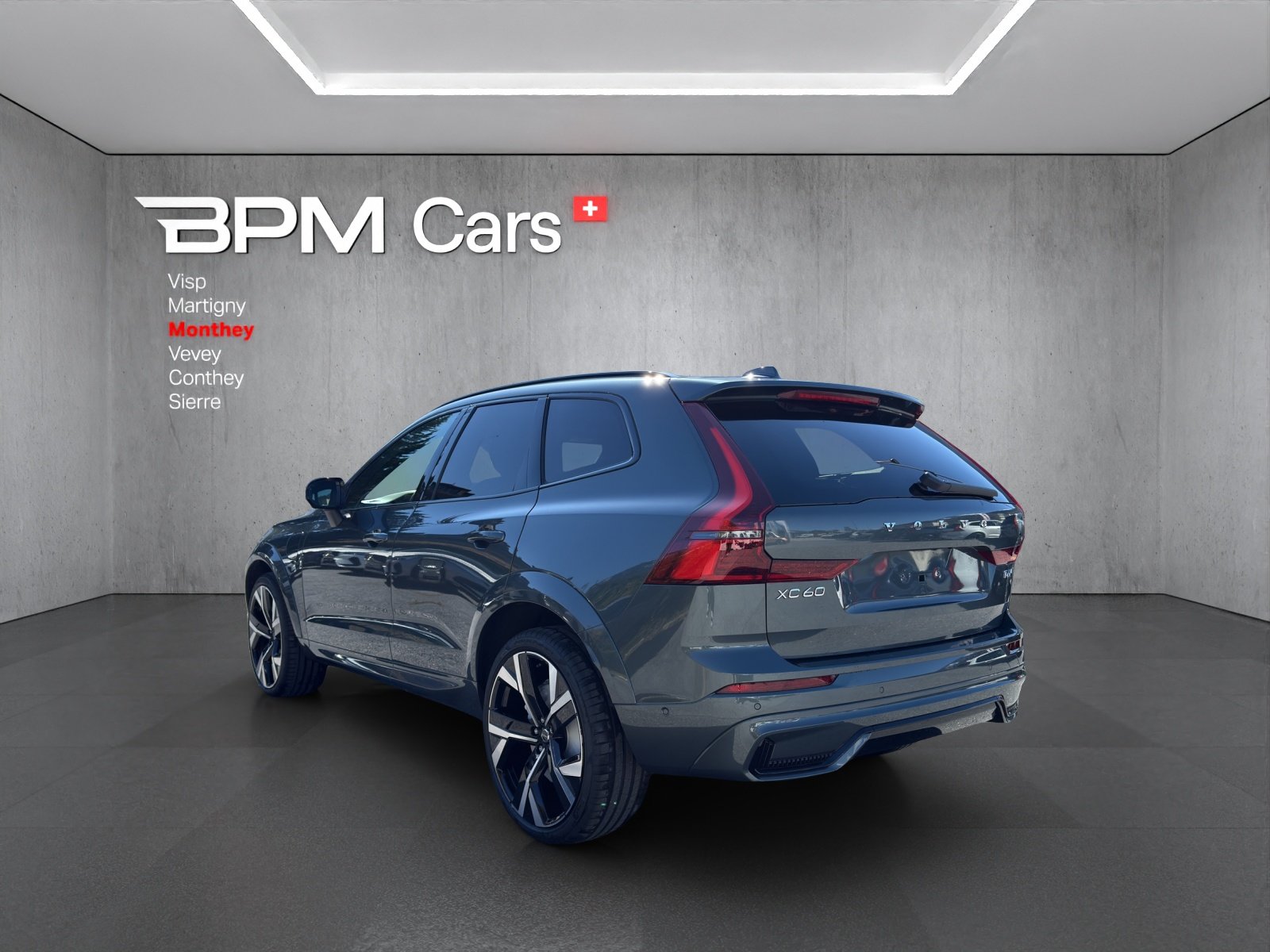 VOLVO XC60 T6 eAWD PluginHybrid Ultra Dark Geartronic, Plug-in-Hybrid Benzina/Elettrica, Auto nuove, Automatico - 3