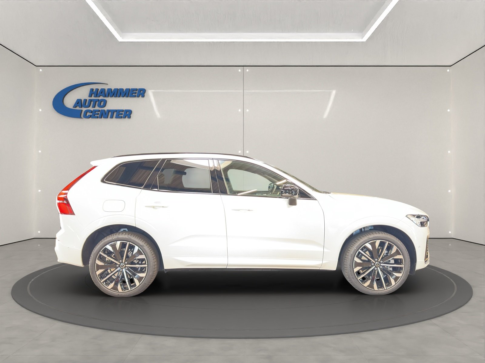 VOLVO XC60 2.0 T6 TE Ultra Dark eAWD, Hybride Rechargeable Essence/Électricité, Voiture nouvelle, Automatique - 7