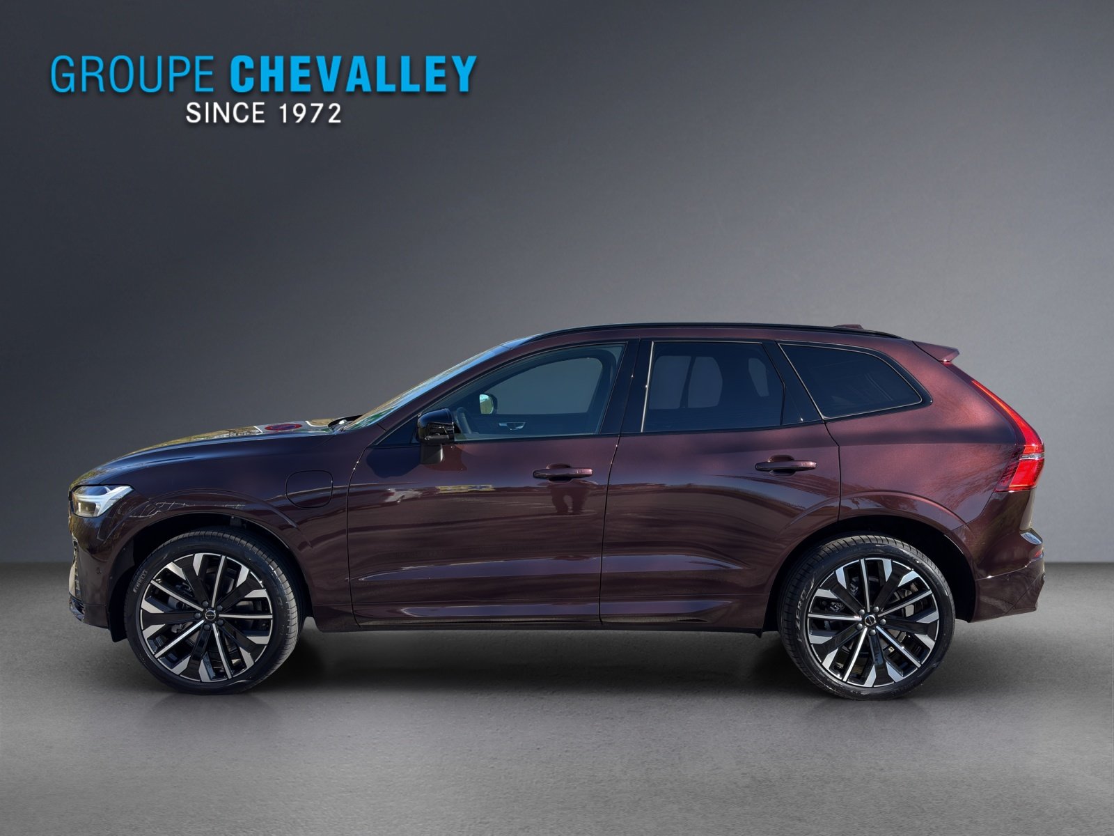 VOLVO XC60 T6 eAWD PluginHybrid Ultra Dark Geartronic, Hybride Rechargeable Essence/Électricité, Voiture nouvelle, Automatique - 3
