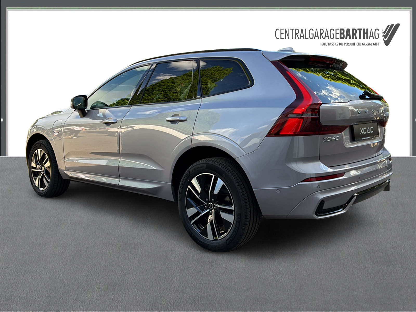 VOLVO XC60 2.0 T6 TE Plus Dark eAWD, Plug-in-Hybrid Benzin/Elektro, Neuwagen, Automatik - 4