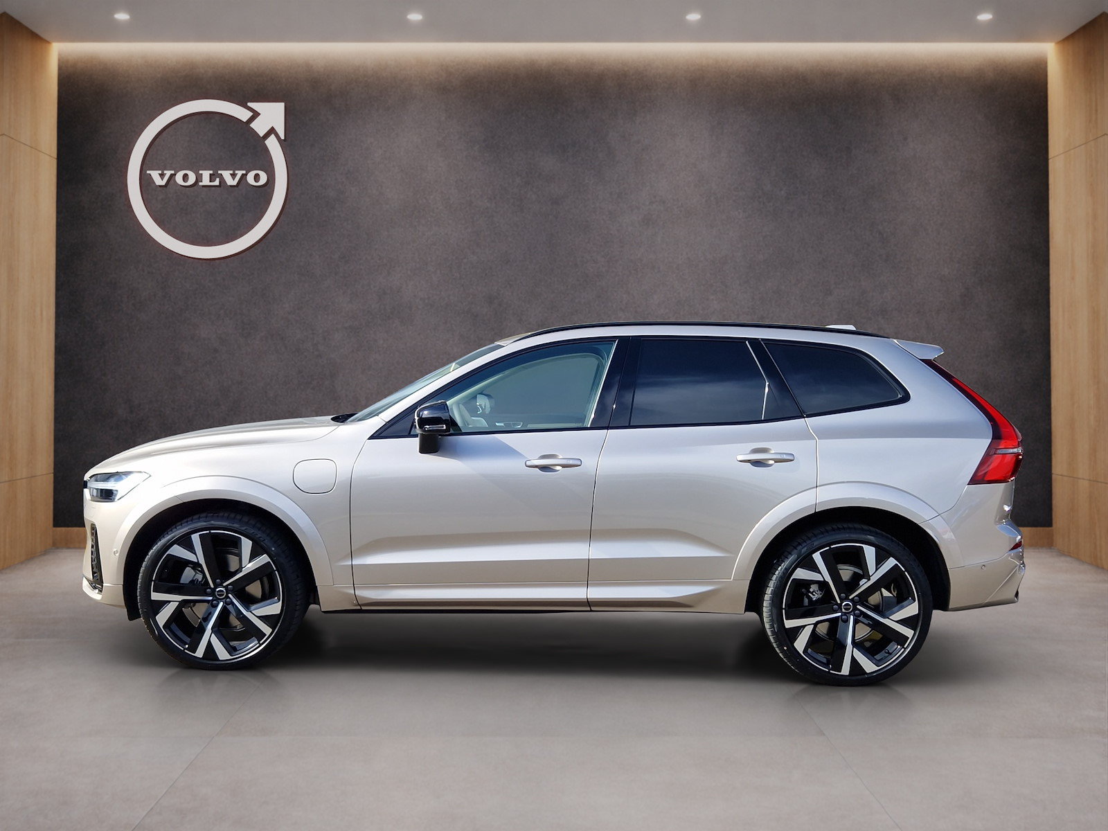 VOLVO XC60 2.0 T8 TE Ultra Dark eAWD, Hybride Rechargeable Essence/Électricité, Voiture nouvelle, Automatique - 4