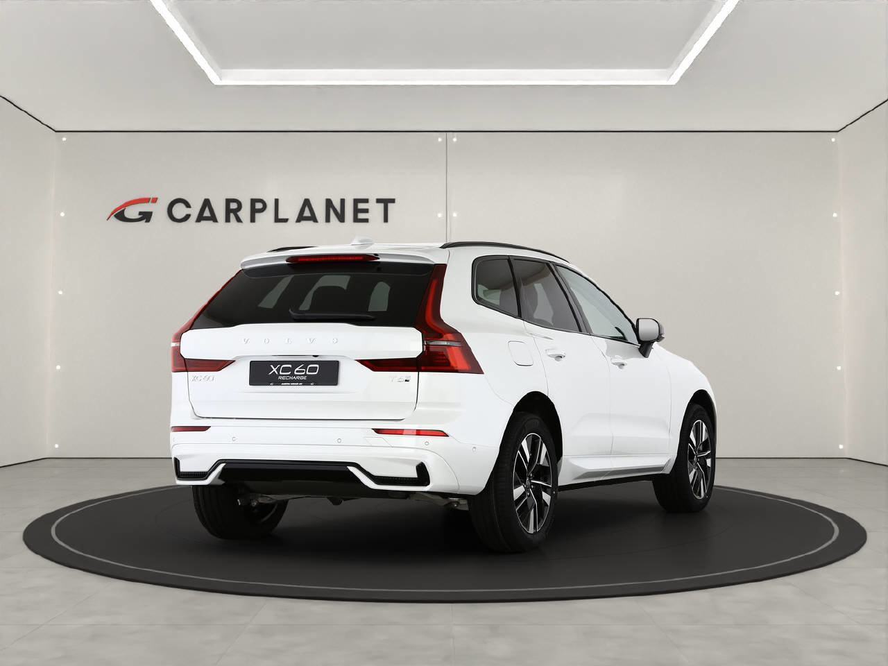 VOLVO XC60 2.0 T6 TE Plus Dark eAWD, Plug-in-Hybrid Petrol/Electric, New car, Automatic - 3