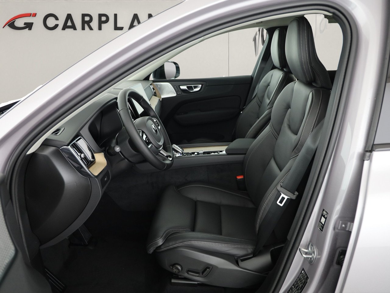 VOLVO XC60 2.0 B5 MH Ultra Dark AWD, Mild-Hybrid Petrol/Electric, New car, Automatic - 6