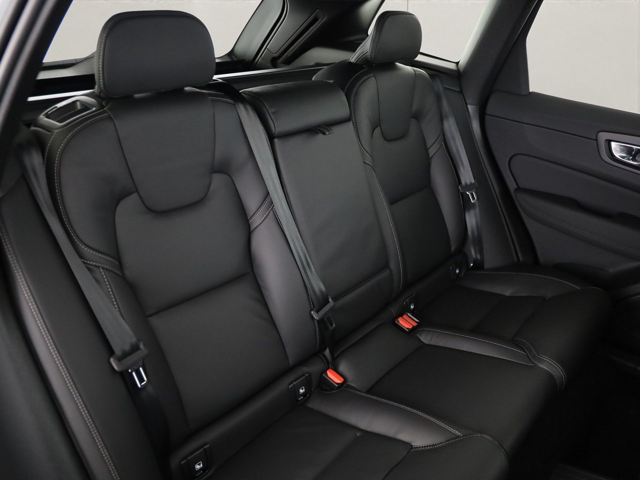 VOLVO XC60 2.0 T6 TE Black Edition eAWD, Plug-in-Hybrid Benzina/Elettrica, Auto nuove, Automatico - 6