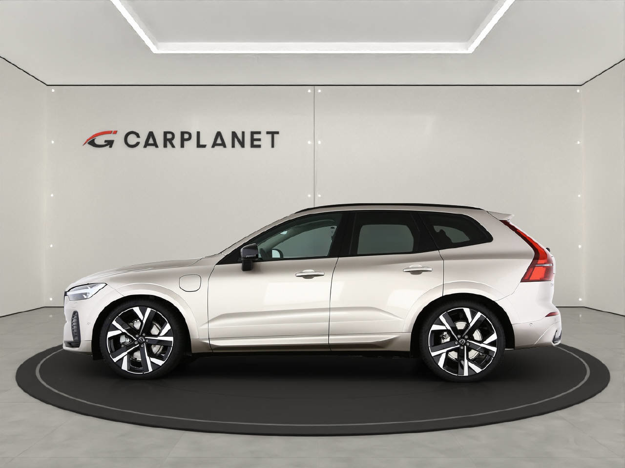 VOLVO XC60 2.0 T8 TE Ultra Dark eAWD, Plug-in-Hybrid Petrol/Electric, New car, Automatic - 2