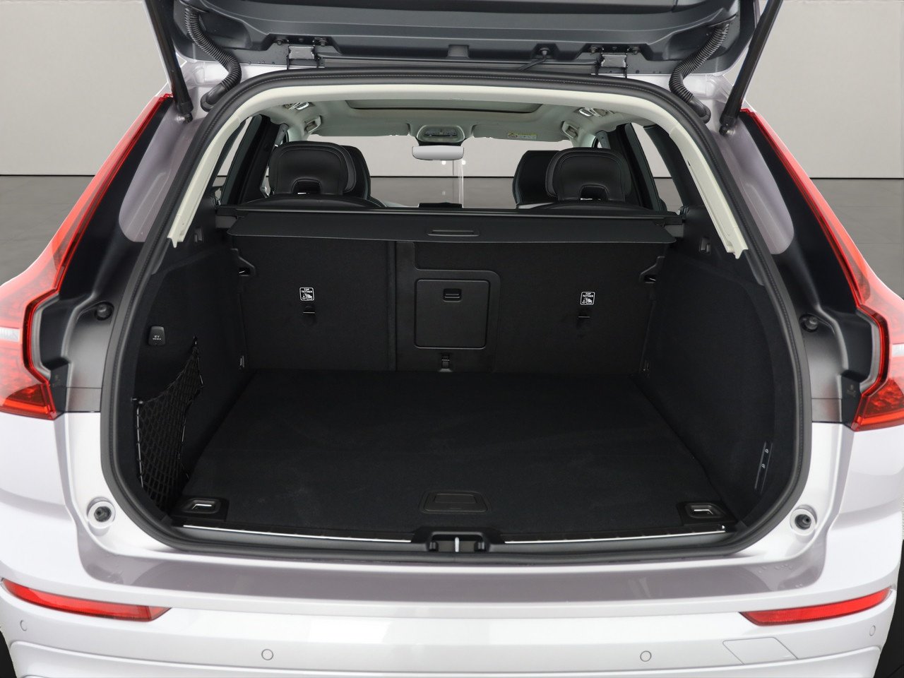VOLVO XC60 2.0 T8 TE Ultra Bright eAWD, Hybride Rechargeable Essence/Électricité, Voiture nouvelle, Automatique - 3