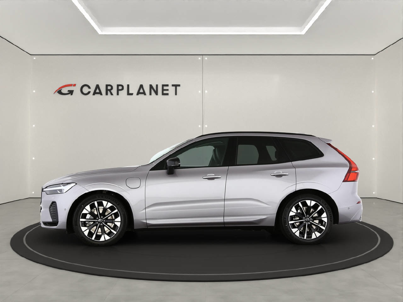 VOLVO XC60 2.0 T6 TE Ultra Dark eAWD, Hybride Rechargeable Essence/Électricité, Voiture nouvelle, Automatique - 2
