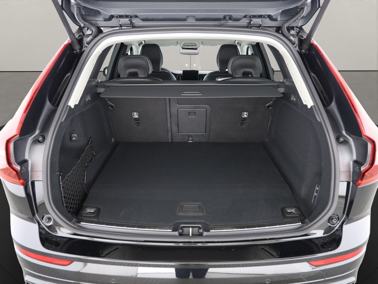 VOLVO XC60 2.0 T8 TE Ultra Dark eAWD, Plug-in-Hybrid Petrol/Electric, New car, Automatic - 7