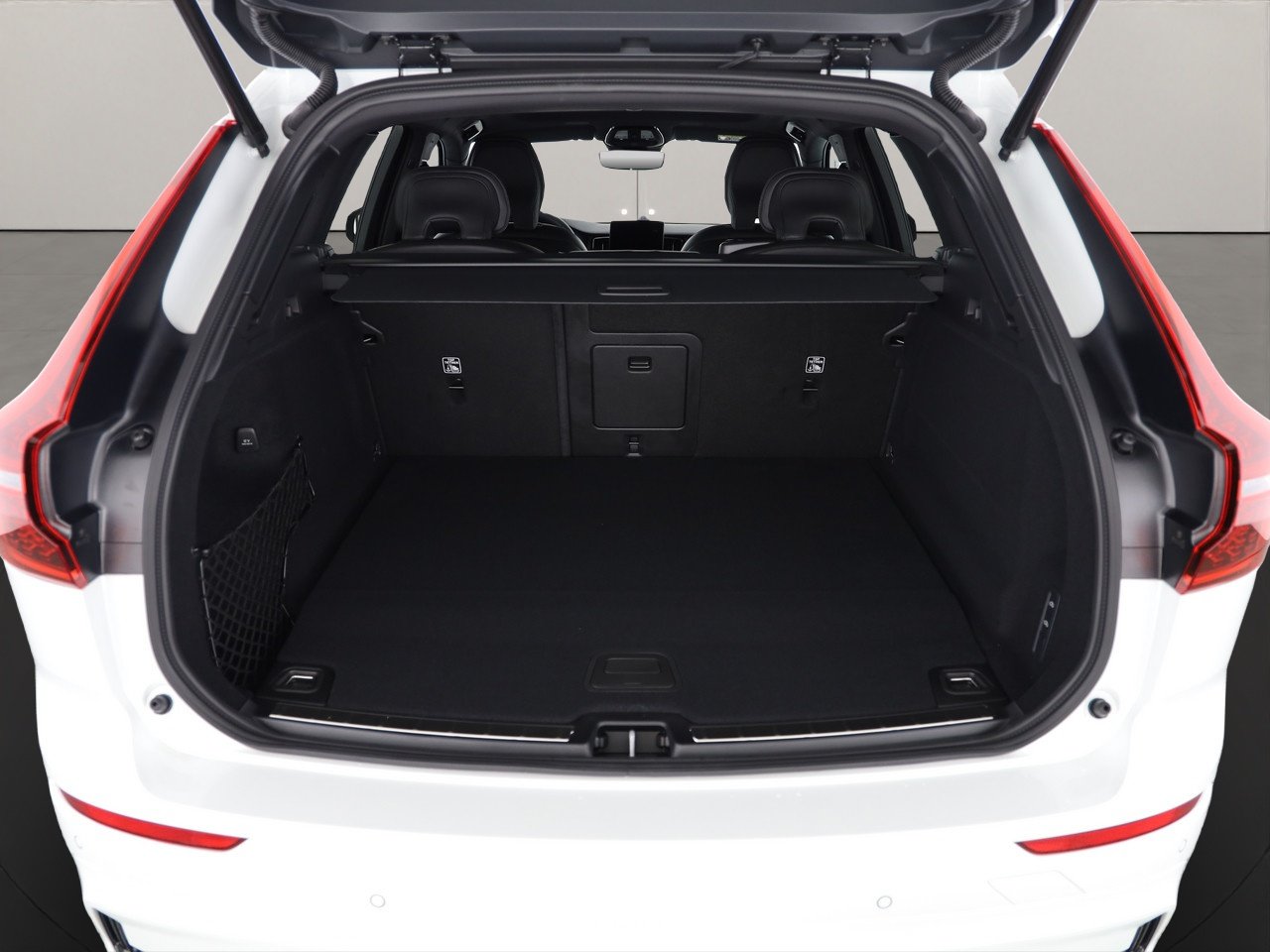 VOLVO XC60 2.0 T8 TE Black Edition eAWD, Hybride Rechargeable Essence/Électricité, Voiture nouvelle, Automatique - 5