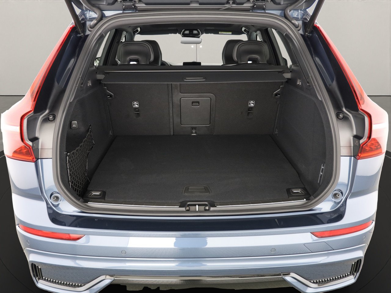 VOLVO XC60 2.0 T8 TE Black Edition eAWD, Plug-in-Hybrid Benzin/Elektro, Neuwagen, Automatik - 5