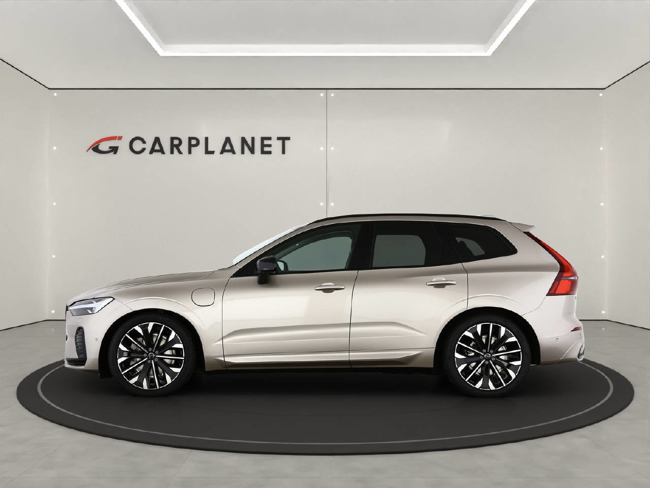 VOLVO XC60 2.0 T8 TE Ultra Dark eAWD, Plug-in-Hybrid Petrol/Electric, New car, Automatic - 2