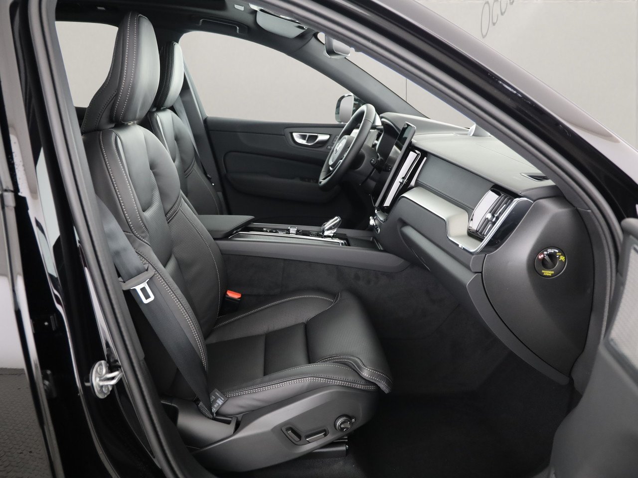 VOLVO XC60 2.0 T6 TE Black Edition eAWD, Hybride Rechargeable Essence/Électricité, Voiture nouvelle, Automatique - 5
