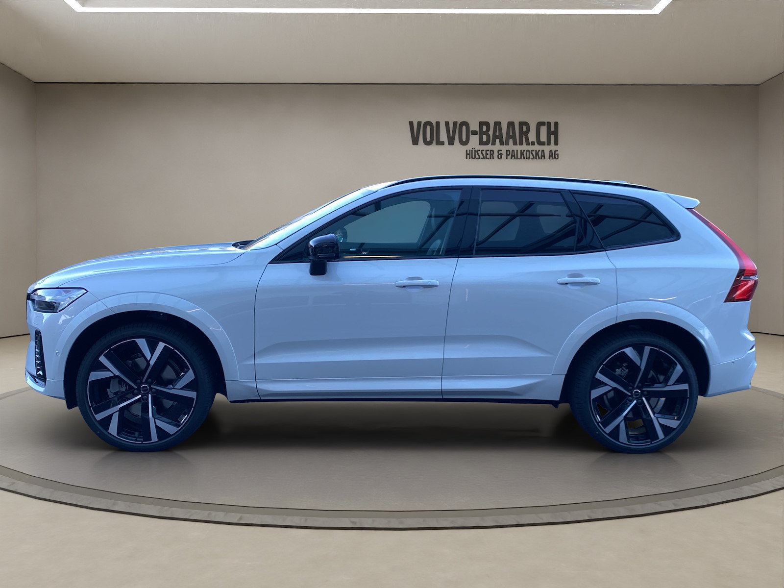 VOLVO XC60 2.0 B5 MH Black Edition AWD, Mild-Hybrid Benzin/Elektro, Neuwagen, Automatik - 2