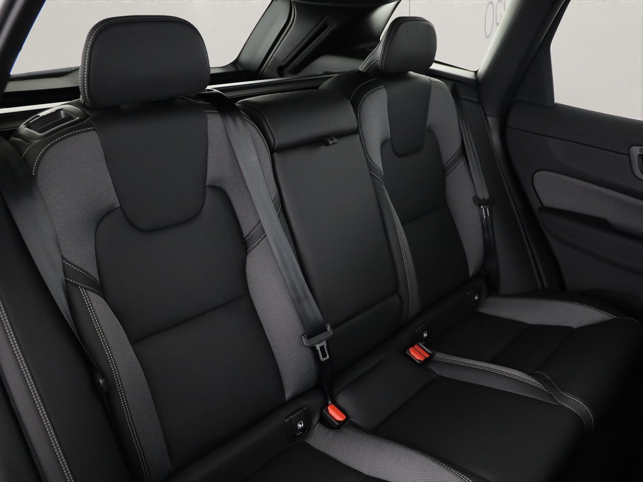 VOLVO XC60 2.0 T8 TE Black Edition eAWD, Plug-in-Hybrid Benzin/Elektro, Neuwagen, Automatik - 6
