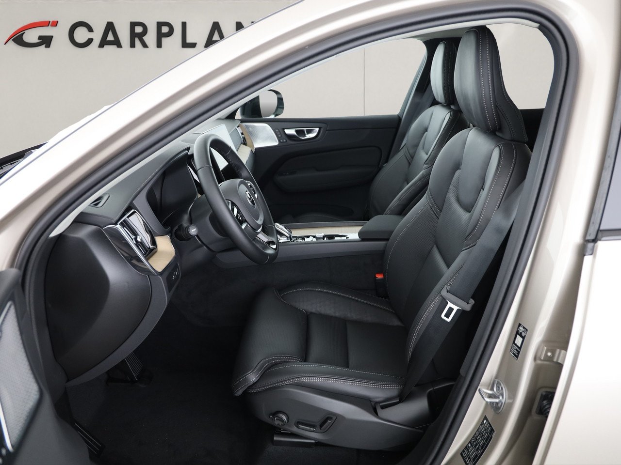 VOLVO XC60 2.0 T8 TE Ultra Bright eAWD, Hybride Rechargeable Essence/Électricité, Voiture nouvelle, Automatique - 5