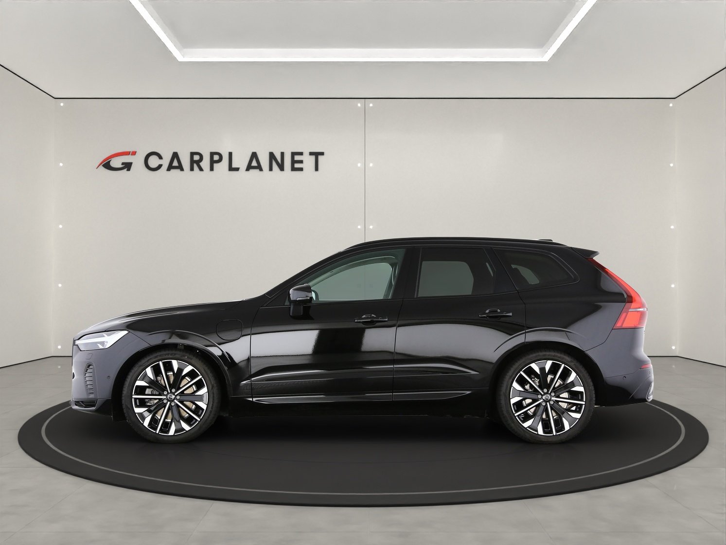VOLVO XC60 2.0 T8 TE Ultra Dark eAWD, Plug-in-Hybrid Petrol/Electric, New car, Automatic - 2