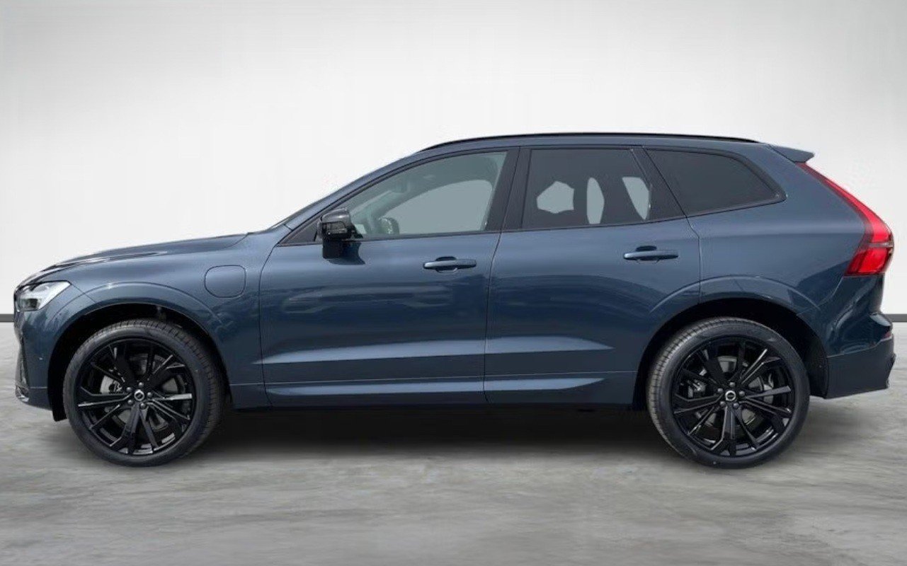 VOLVO XC60 T6 eAWD PluginHybrid Black Edition Geartronic, Plug-in-Hybrid Benzin/Elektro, Neuwagen, Automatik - 2
