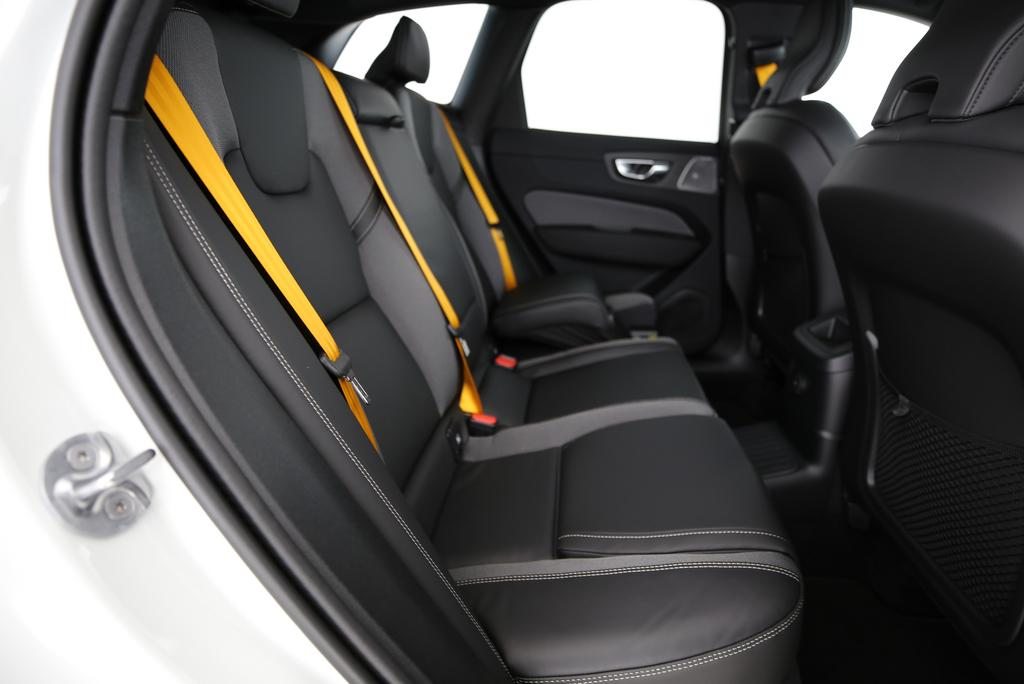 VOLVO XC60 2.0 T8 TE Polestar eAWD, Plug-in-Hybrid Petrol/Electric, New car, Automatic - 6