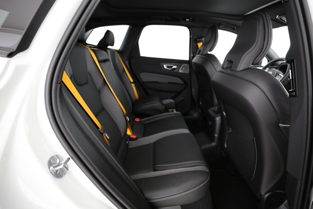 VOLVO XC60 2.0 T8 TE Polestar eAWD, Plug-in-Hybrid Petrol/Electric, New car, Automatic - 6