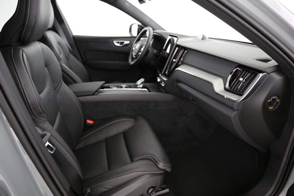 VOLVO XC60 2.0 T8 TE Black Edition eAWD, Plug-in-Hybrid Benzin/Elektro, Neuwagen, Automatik - 5